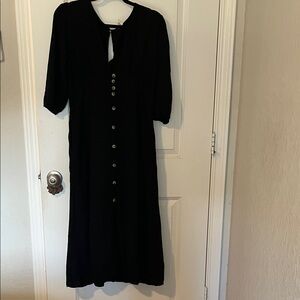 ELF Black Button-Front Midi Dress with Keyhole Tie